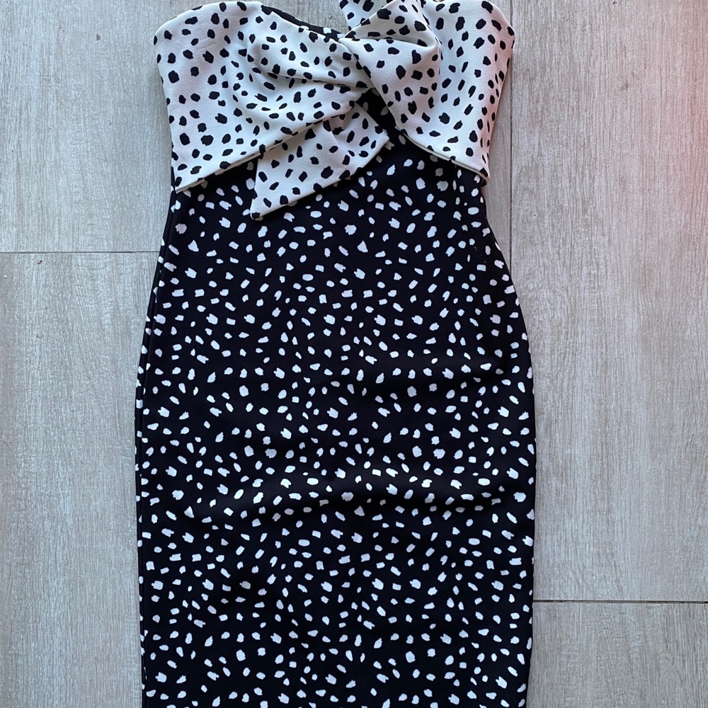 TOP SHOP STRAPLESS DRESS - Picture 2 of 4